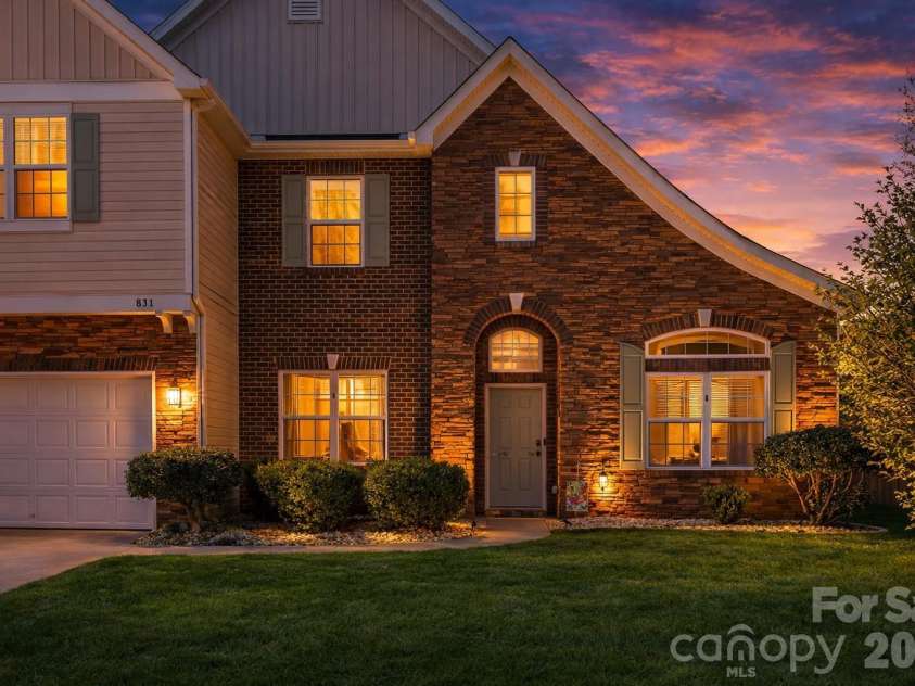 831 Irish Green Drive, Clover, SC 29710.  MLS# CAR4337798, YatesRealty ID 29654. 