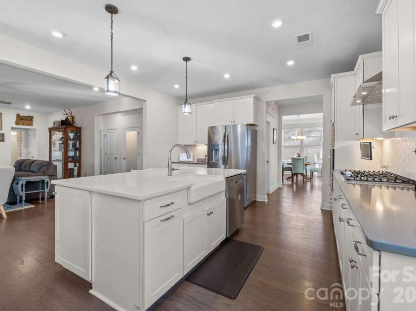 234 Boxelder Road, Clover, SC 29710.  MLS# CAR4342094, YatesRealty ID 29655. Main Kitchen