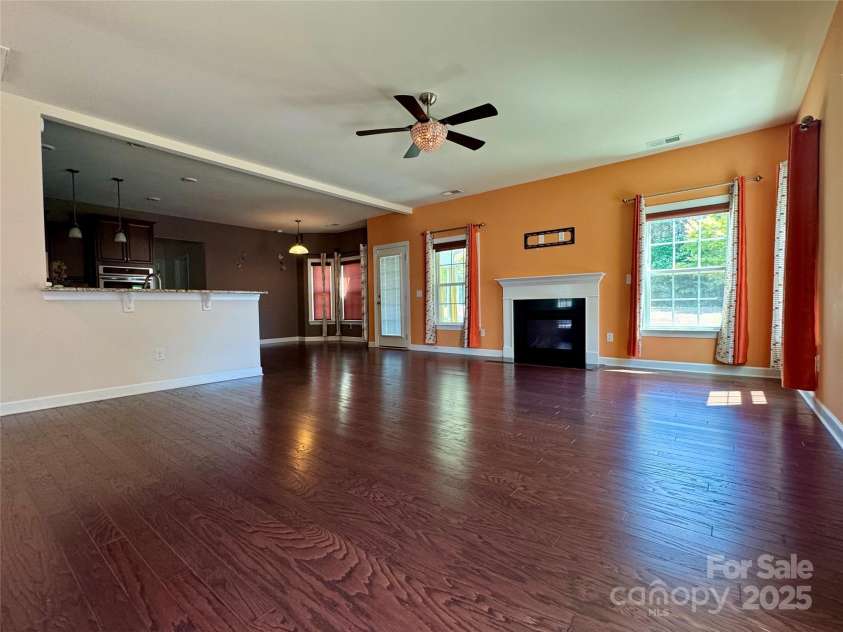 9905 Travertine Trail, Davidson, NC 28036.  MLS# CAR4287687, YatesRealty ID 29655. 