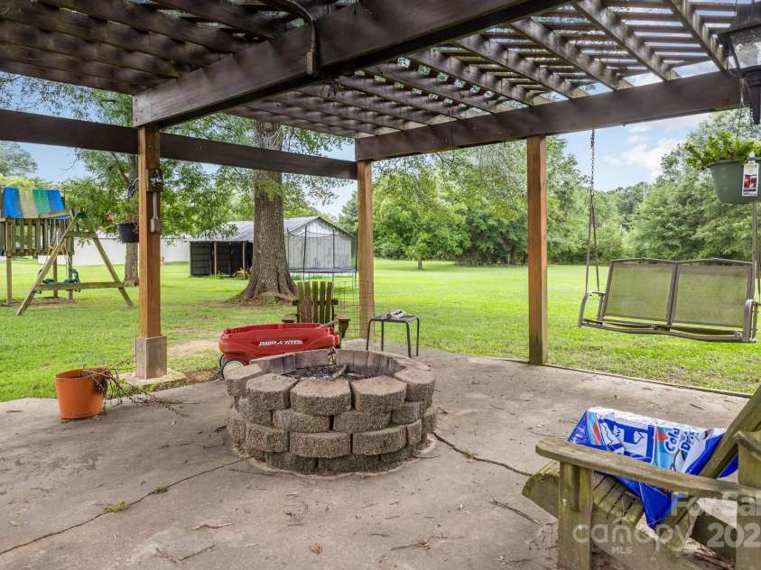 165 Bailey Road, Lancaster, SC 29720.  MLS# CAR4288210, YatesRealty ID 29656. 