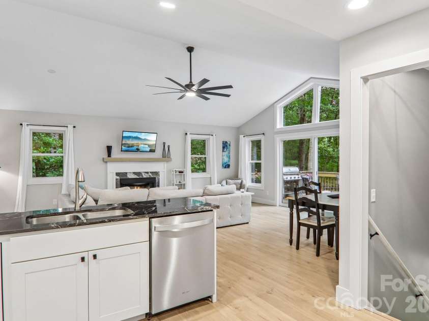 49 Wilderness Trail, Candler, NC 28715.  MLS# CAR4391801, YatesRealty ID 29657. 