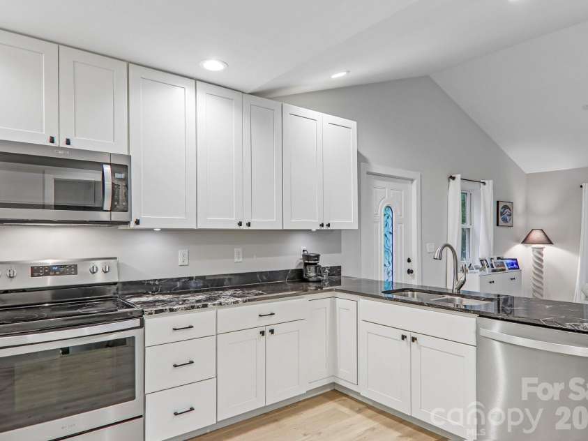 49 Wilderness Trail, Candler, NC 28715.  MLS# CAR4391801, YatesRealty ID 29657. 