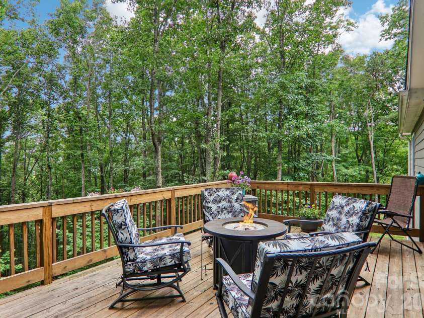 49 Wilderness Trail, Candler, NC 28715.  MLS# CAR4391801, YatesRealty ID 29657. 