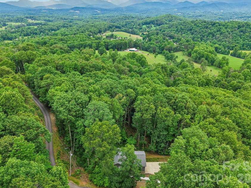 49 Wilderness Trail, Candler, NC 28715.  MLS# CAR4391801, YatesRealty ID 29657. 