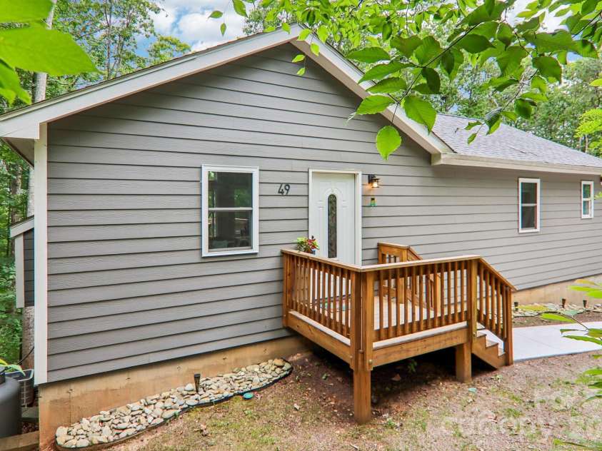 49 Wilderness Trail, Candler, NC 28715.  MLS# CAR4391801, YatesRealty ID 29657. Back entrance
