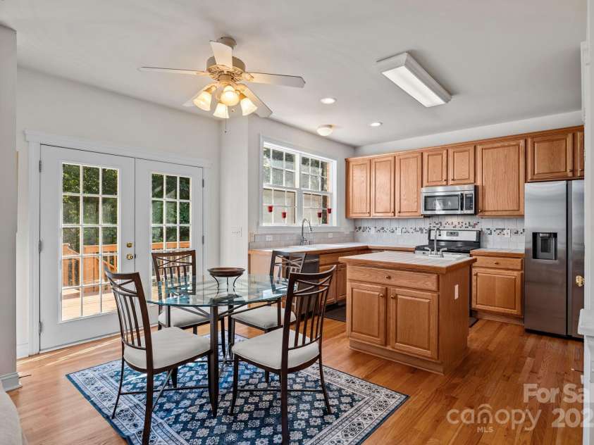 9329 Uxbridge Lane, Huntersville, NC 28078.  MLS# CAR4284794, YatesRealty ID 29657. 
