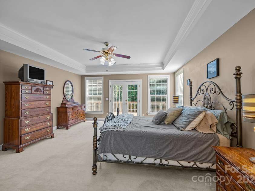 9329 Uxbridge Lane, Huntersville, NC 28078.  MLS# CAR4284794, YatesRealty ID 29657. 