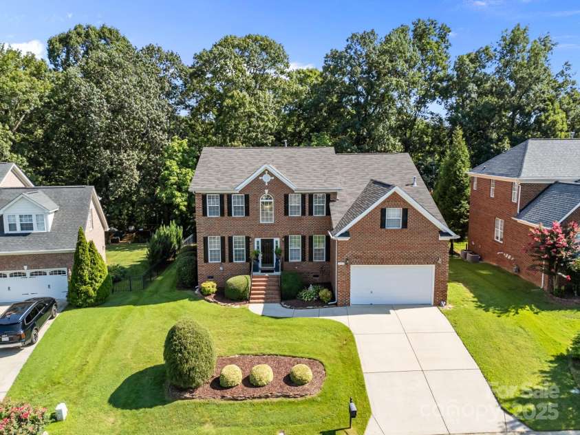 9329 Uxbridge Lane, Huntersville, NC 28078.  MLS# CAR4284794, YatesRealty ID 29657. 