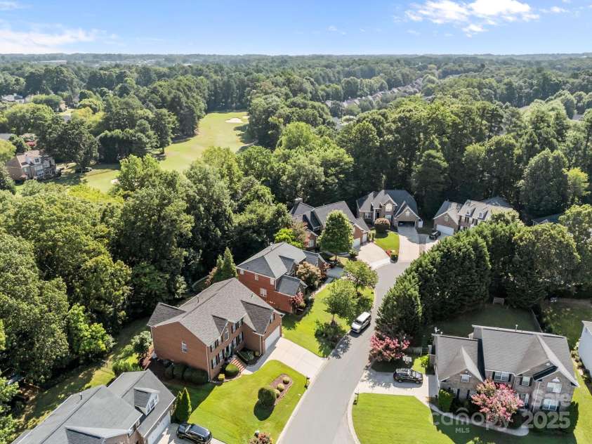 9329 Uxbridge Lane, Huntersville, NC 28078.  MLS# CAR4284794, YatesRealty ID 29657. 