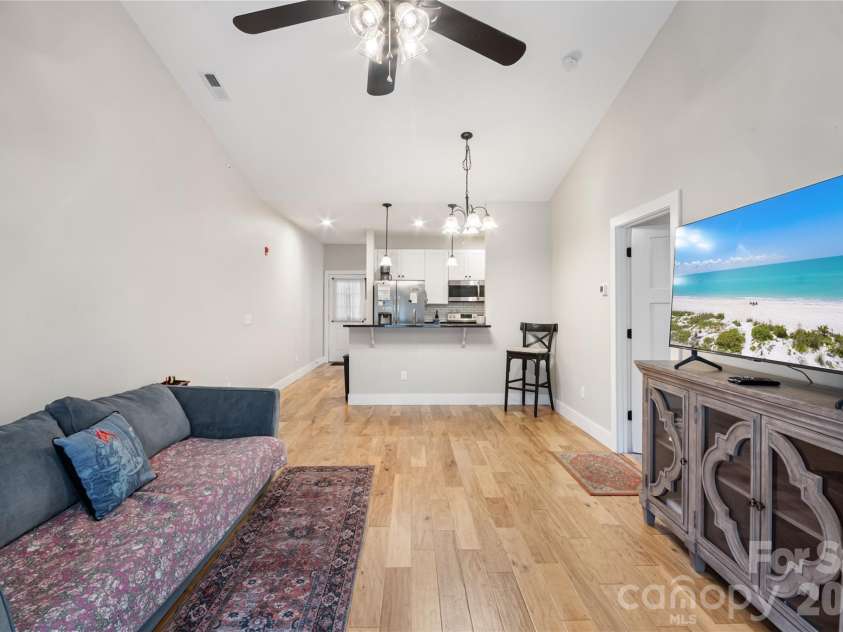 124 Foxden Drive, Fletcher, NC 28732.  MLS# CAR4244379, YatesRealty ID 2966. 