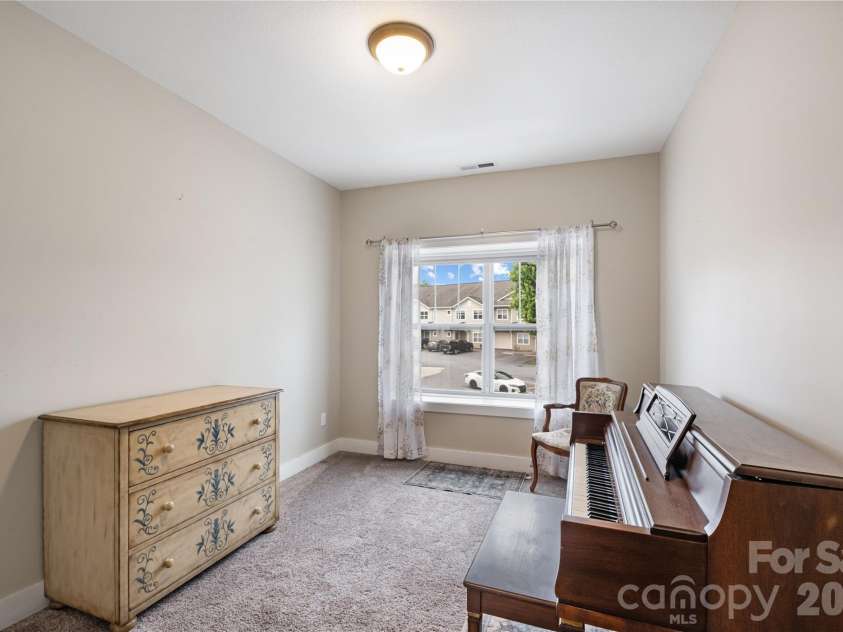 124 Foxden Drive, Fletcher, NC 28732.  MLS# CAR4244379, YatesRealty ID 2966. 