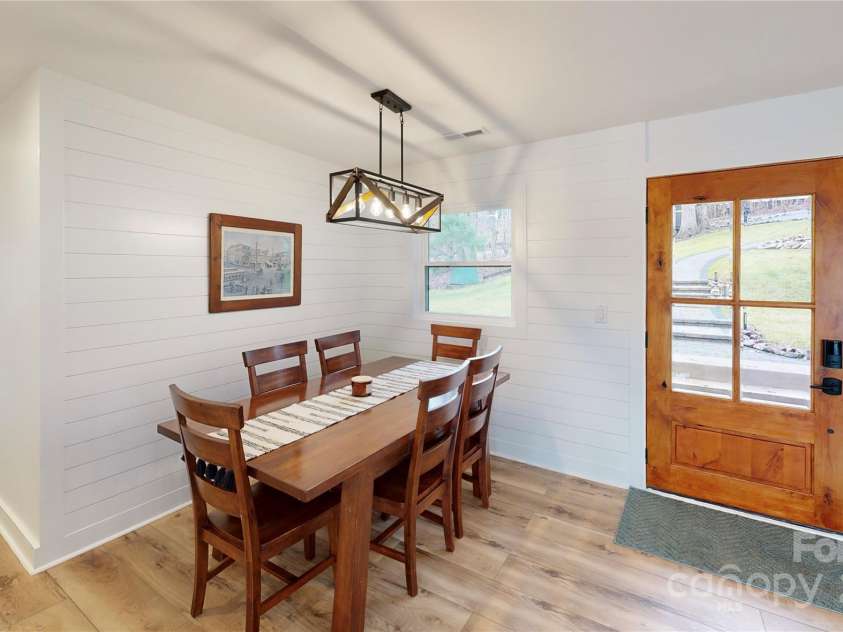 128 Wickford Lane, Mooresville, NC 28117.  MLS# CAR4239184, YatesRealty ID 2966. 