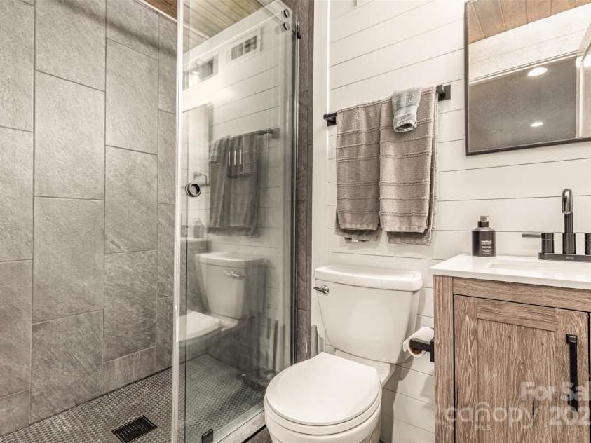 128 Wickford Lane, Mooresville, NC 28117.  MLS# CAR4302925, YatesRealty ID 2966. 