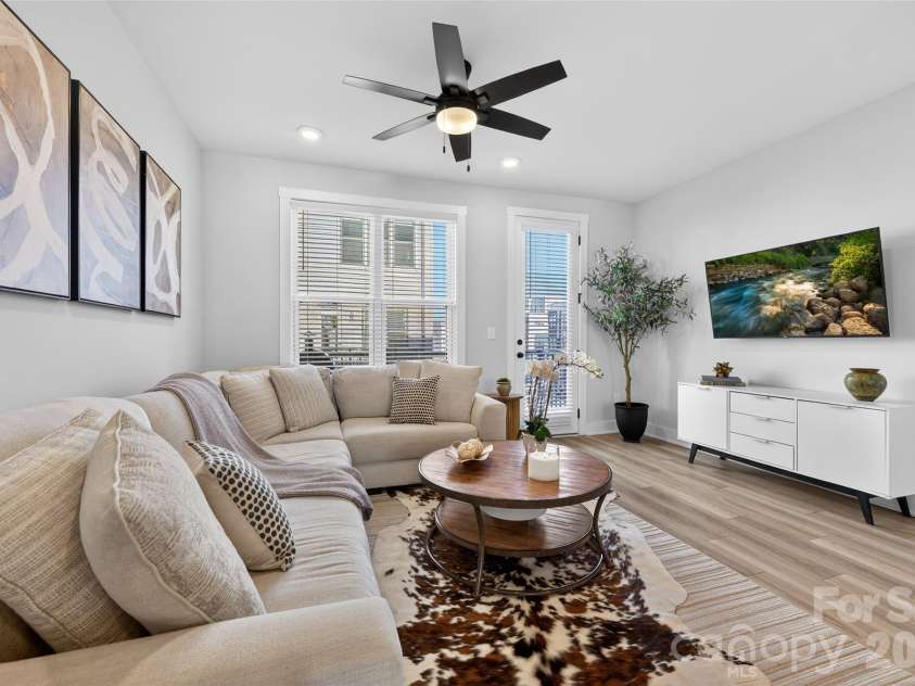 5026 Tiny Lane, Charlotte, NC 28203.  MLS# CAR4349421, YatesRealty ID 2966. 