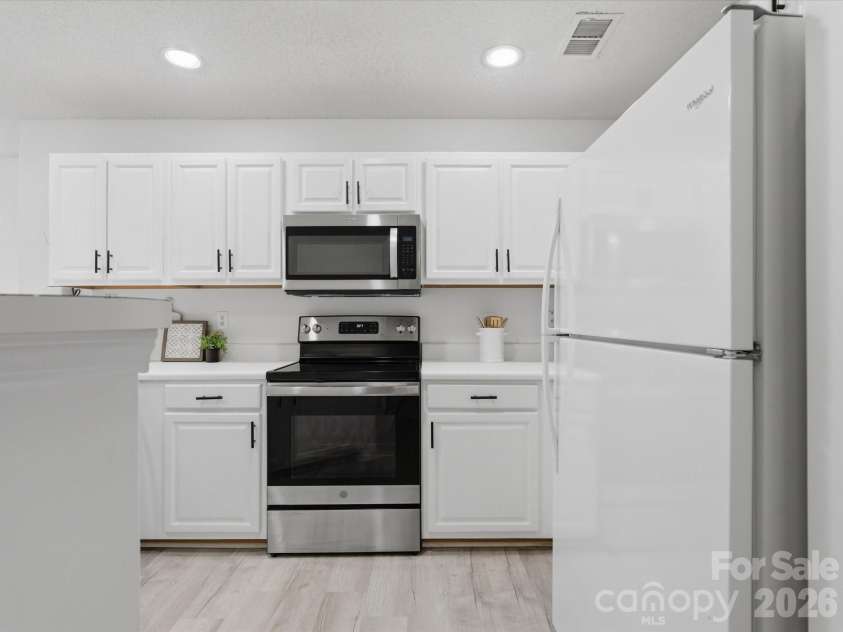 12343 Bluestem Lane, Charlotte, NC 28277.  MLS# CAR4387992, YatesRealty ID 29660. 
