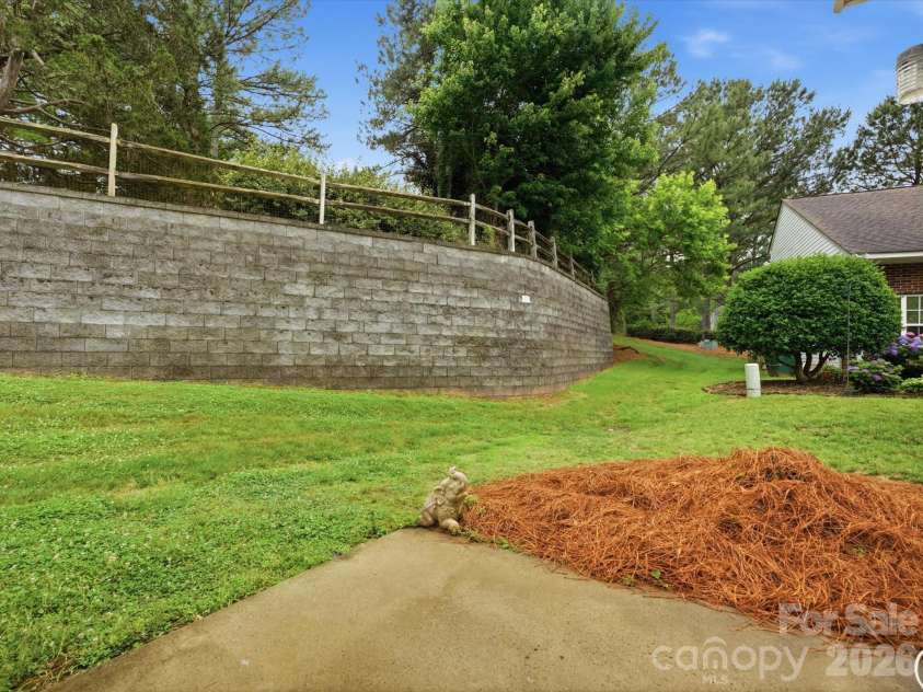 12343 Bluestem Lane, Charlotte, NC 28277.  MLS# CAR4387992, YatesRealty ID 29660. 