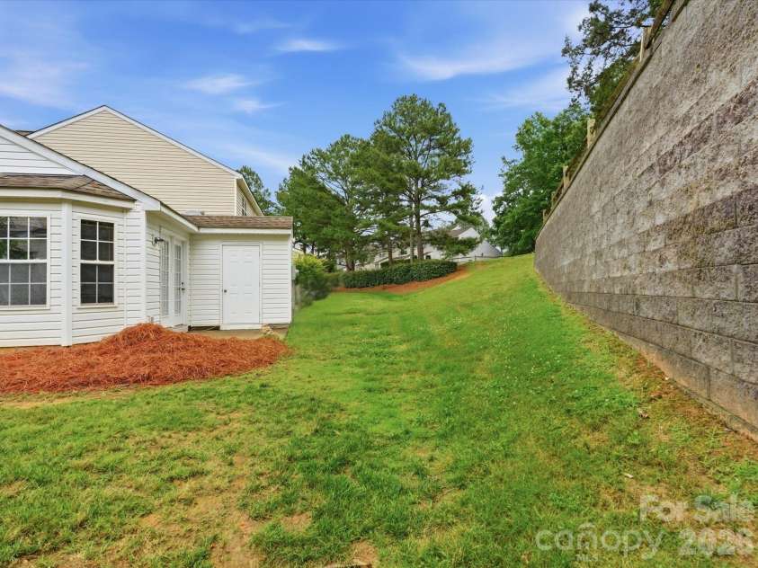 12343 Bluestem Lane, Charlotte, NC 28277.  MLS# CAR4387992, YatesRealty ID 29660. 