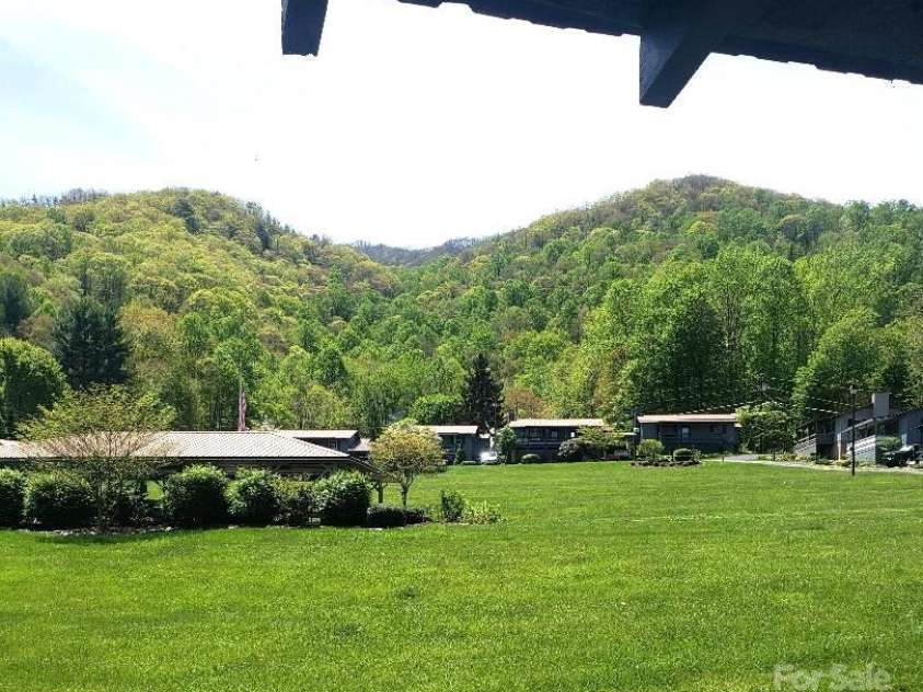 134 Raven Ridge, Maggie Valley, NC 28751.  MLS# CAR4249162, YatesRealty ID 29662. View from the front porch