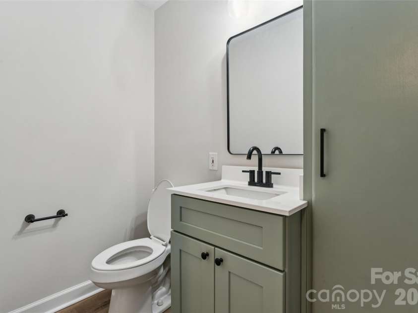 615 5th Street, Landis, NC 28088.  MLS# CAR4386679, YatesRealty ID 29662. 