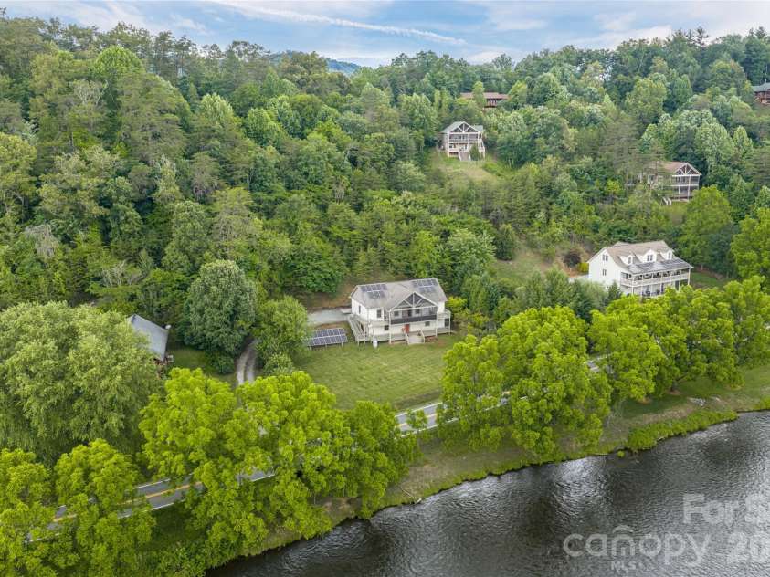 980 River Road, Sylva, NC 28779.  MLS# CAR4389652, YatesRealty ID 29663. 