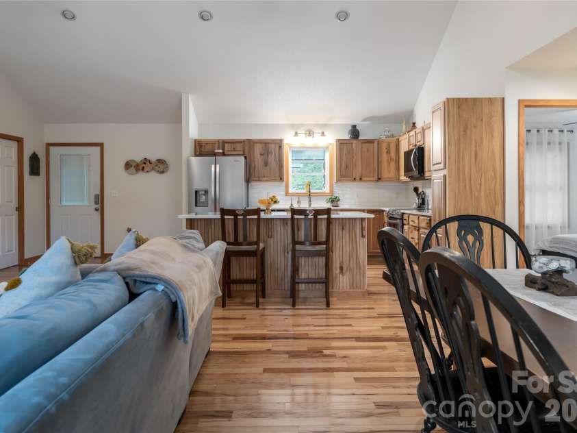 980 River Road, Sylva, NC 28779.  MLS# CAR4389652, YatesRealty ID 29663. 