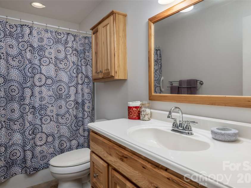 980 River Road, Sylva, NC 28779.  MLS# CAR4389652, YatesRealty ID 29663. 