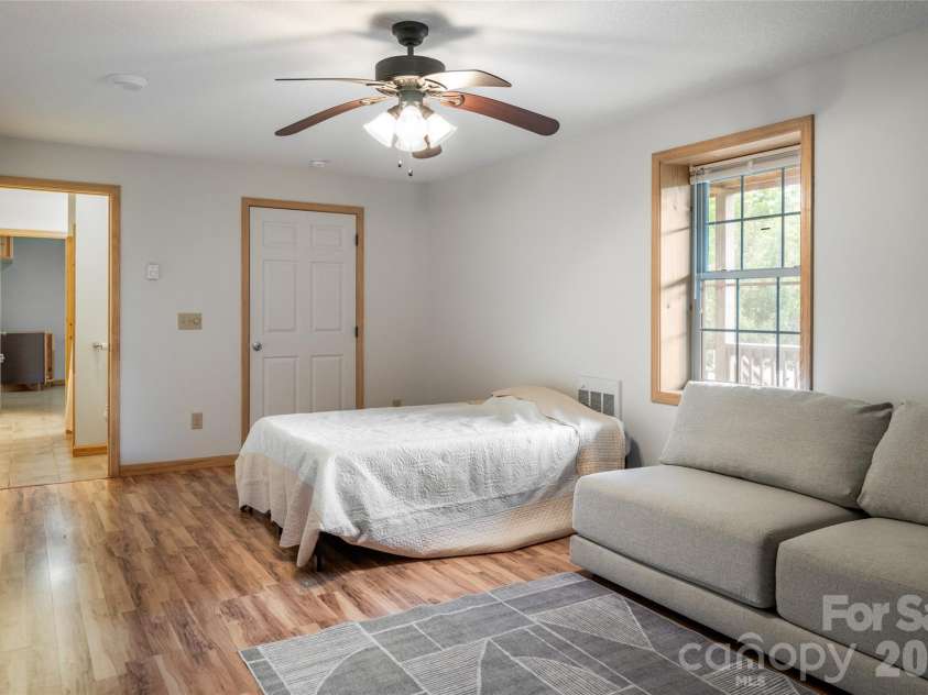 980 River Road, Sylva, NC 28779.  MLS# CAR4389652, YatesRealty ID 29663. 
