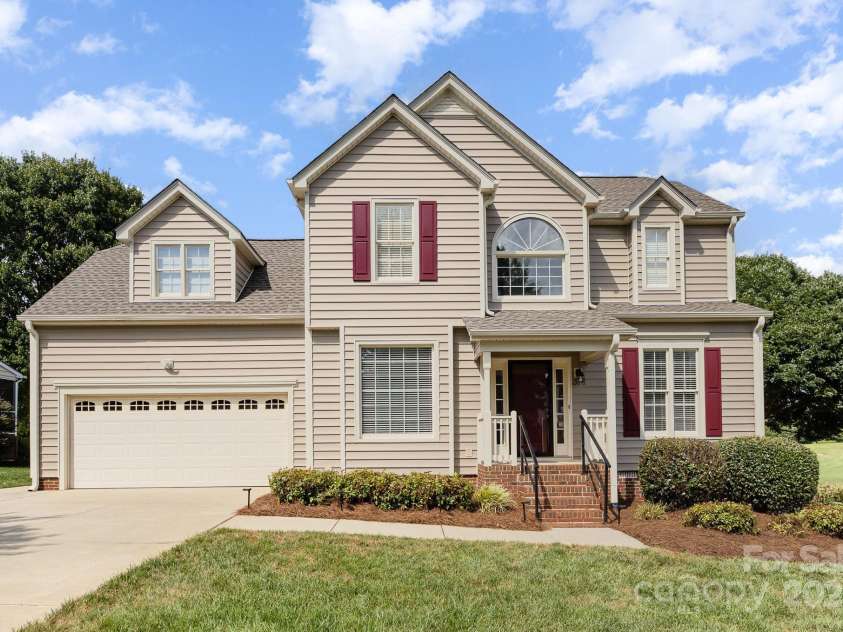 376 Kingsmill Drive, Advance, NC 27006.  MLS# CAR4281877, YatesRealty ID 29664. 