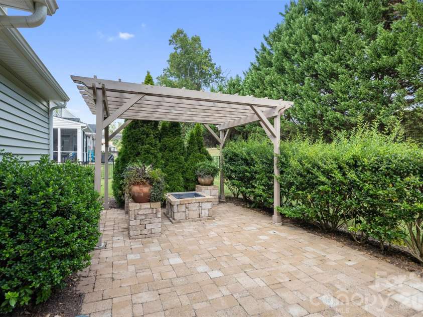 2356 Emma Grace Lane, Rock Hill, SC 29732.  MLS# CAR4391356, YatesRealty ID 29665. 
