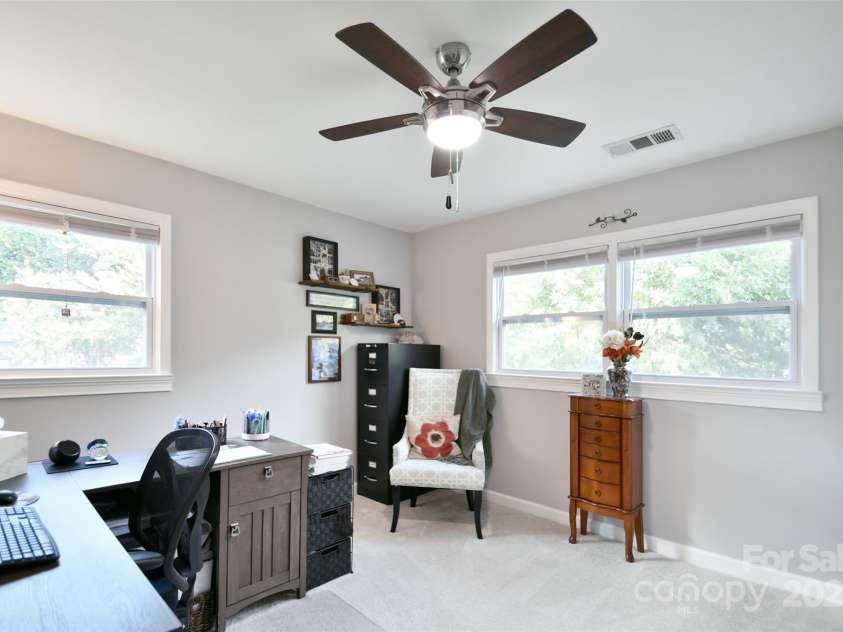 4014 Larkspur Lane, Charlotte, NC 28205.  MLS# CAR4287638, YatesRealty ID 29665. 