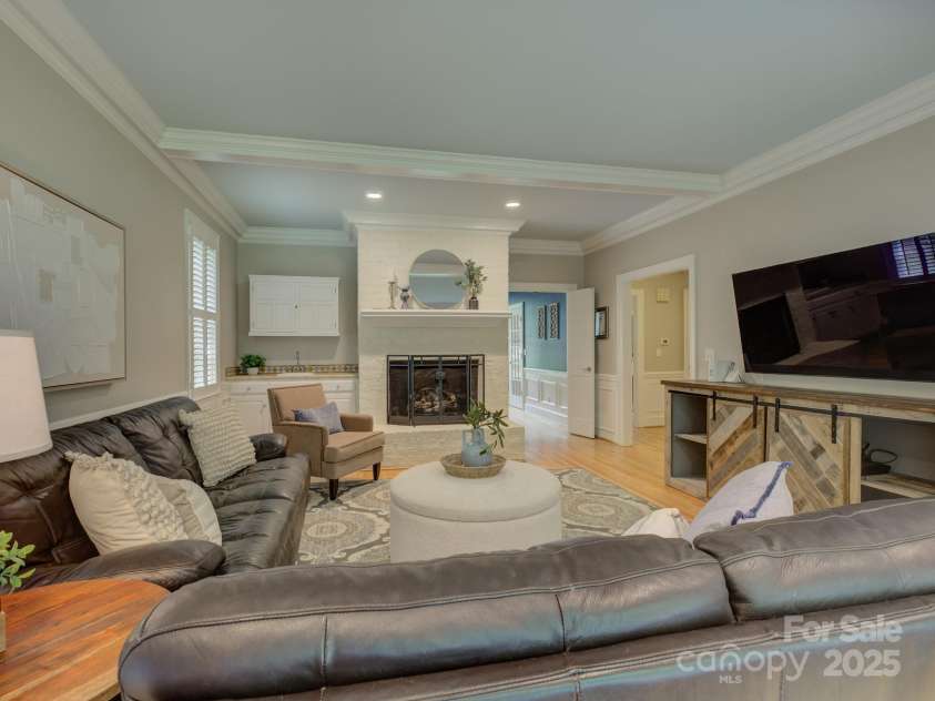 2621 Winding Oak Drive, Charlotte, NC 28270.  MLS# CAR4285798, YatesRealty ID 29666. 
