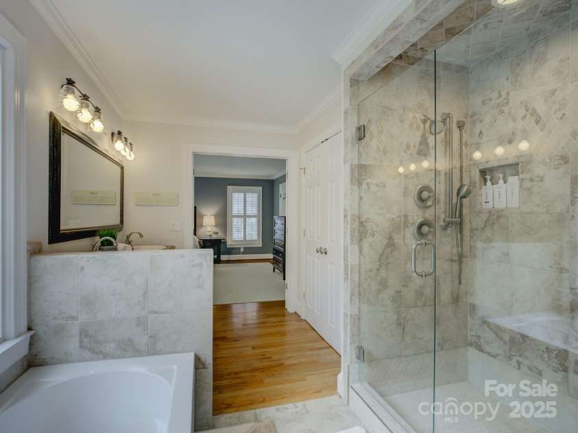 2621 Winding Oak Drive, Charlotte, NC 28270.  MLS# CAR4285798, YatesRealty ID 29666. 