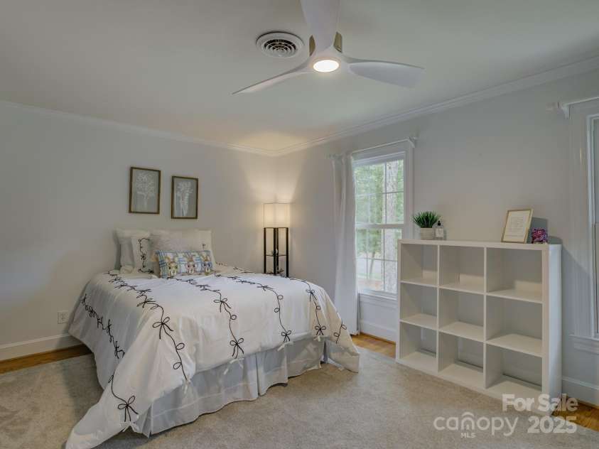2621 Winding Oak Drive, Charlotte, NC 28270.  MLS# CAR4285798, YatesRealty ID 29666. 