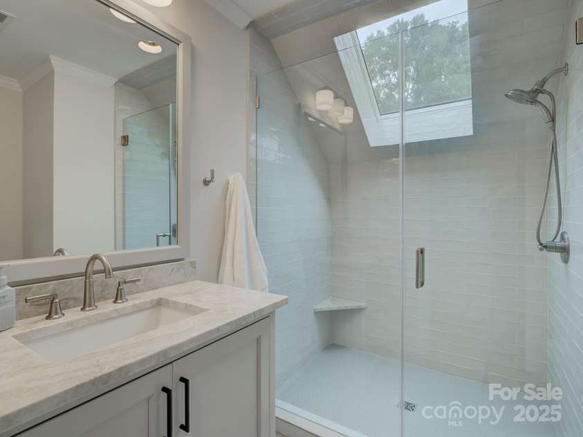2621 Winding Oak Drive, Charlotte, NC 28270.  MLS# CAR4285798, YatesRealty ID 29666. 