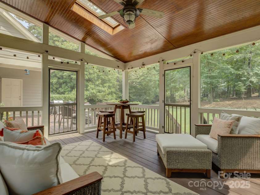 2621 Winding Oak Drive, Charlotte, NC 28270.  MLS# CAR4285798, YatesRealty ID 29666. 