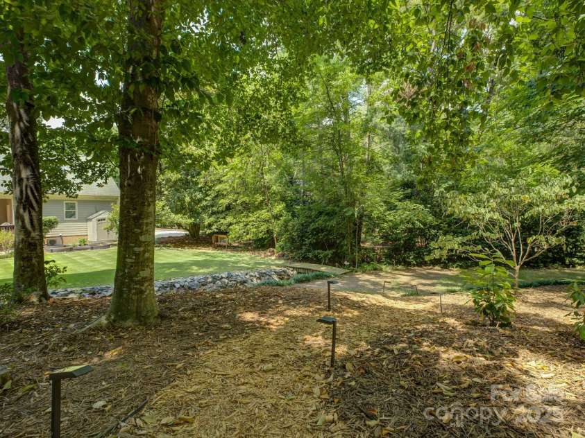 2621 Winding Oak Drive, Charlotte, NC 28270.  MLS# CAR4285798, YatesRealty ID 29666. 