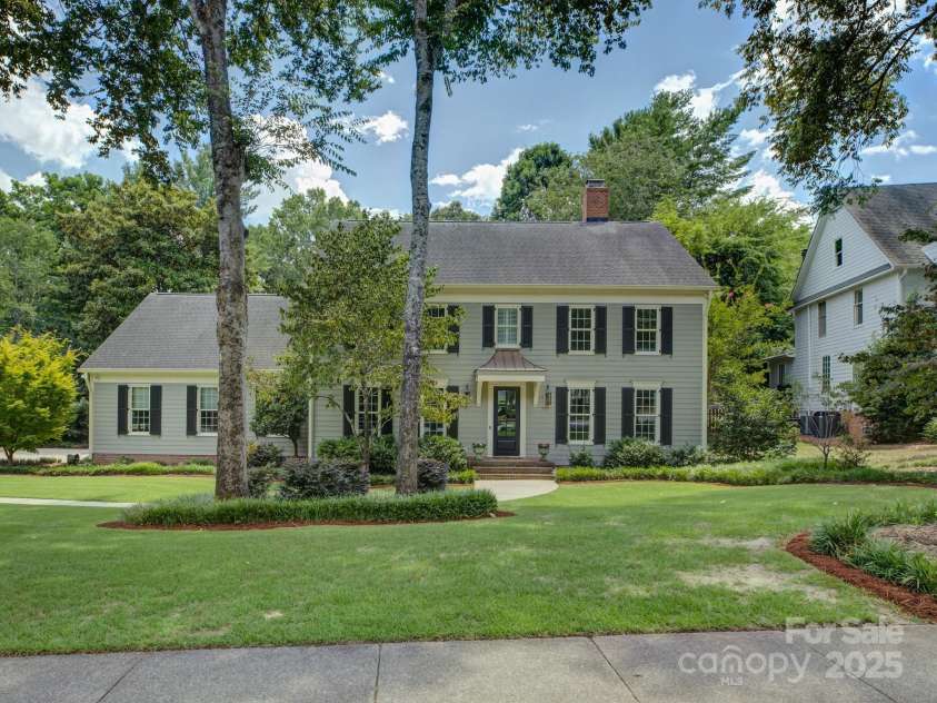 2621 Winding Oak Drive, Charlotte, NC 28270.  MLS# CAR4285798, YatesRealty ID 29666. Welcome to 2621 Winding Oak Drive