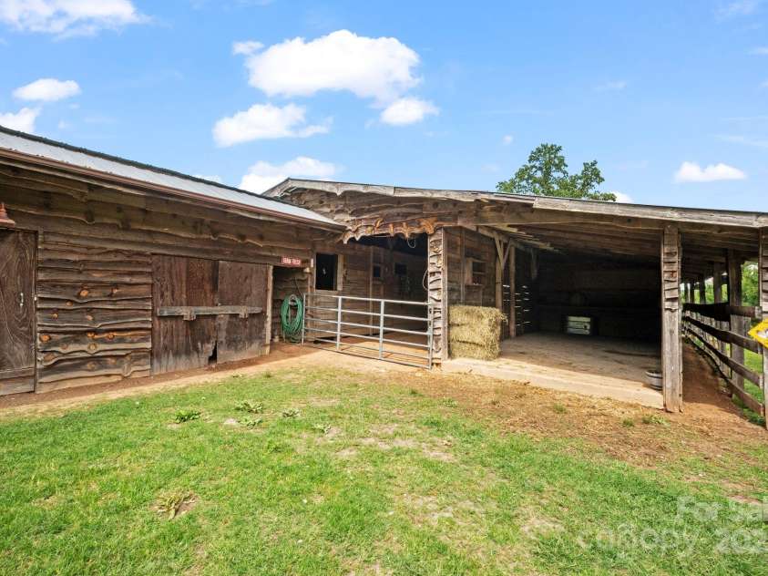 6500 Duck Creek Road, Lenoir, NC 28645.  MLS# CAR4258790, YatesRealty ID 29667. Barn
