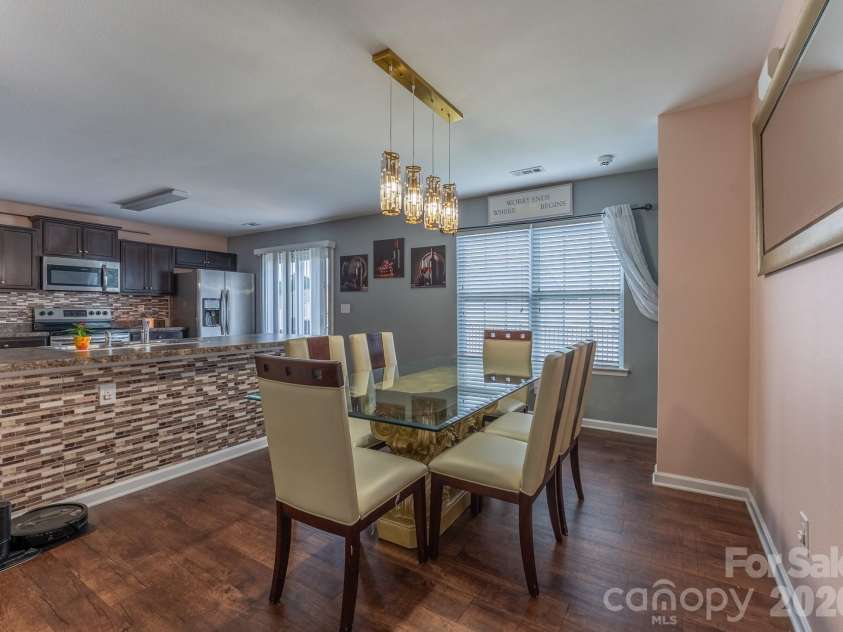 985 Sundance Drive, Gastonia, NC 28054.  MLS# CAR4378323, YatesRealty ID 29667. 