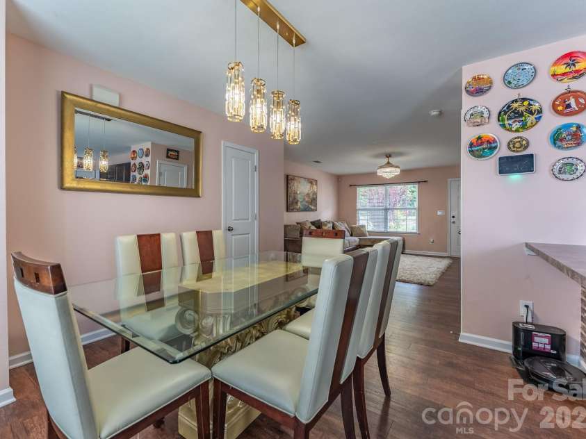 985 Sundance Drive, Gastonia, NC 28054.  MLS# CAR4378323, YatesRealty ID 29667. 