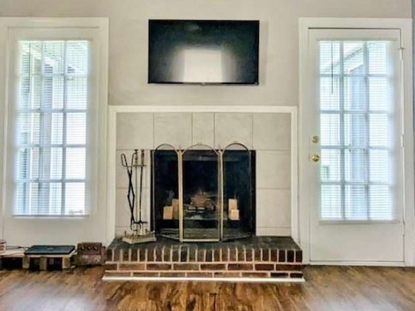 7133 Tall Tree Lane, Charlotte, NC 28214.  MLS# CAR4264939, YatesRealty ID 29668. 