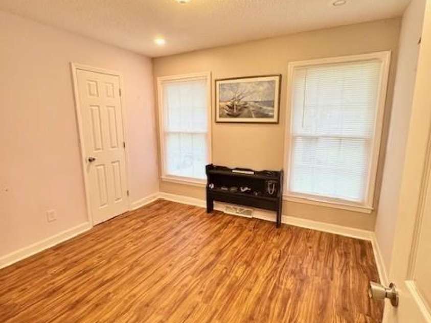 7133 Tall Tree Lane, Charlotte, NC 28214.  MLS# CAR4264939, YatesRealty ID 29668. 