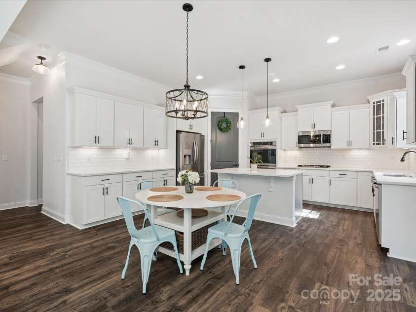 6005 Petersburg Drive, Waxhaw, NC 28173.  MLS# CAR4287220, YatesRealty ID 29669. 