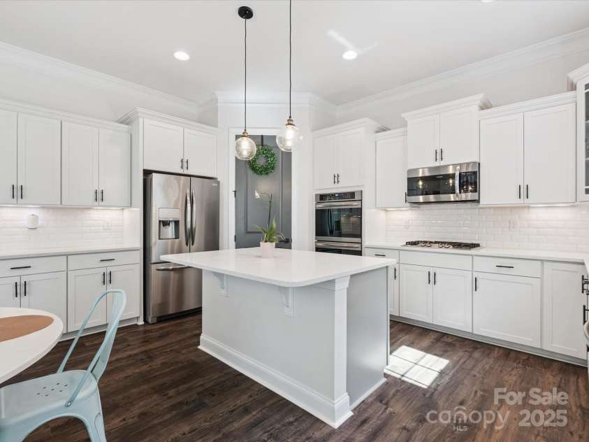 6005 Petersburg Drive, Waxhaw, NC 28173.  MLS# CAR4287220, YatesRealty ID 29669. 