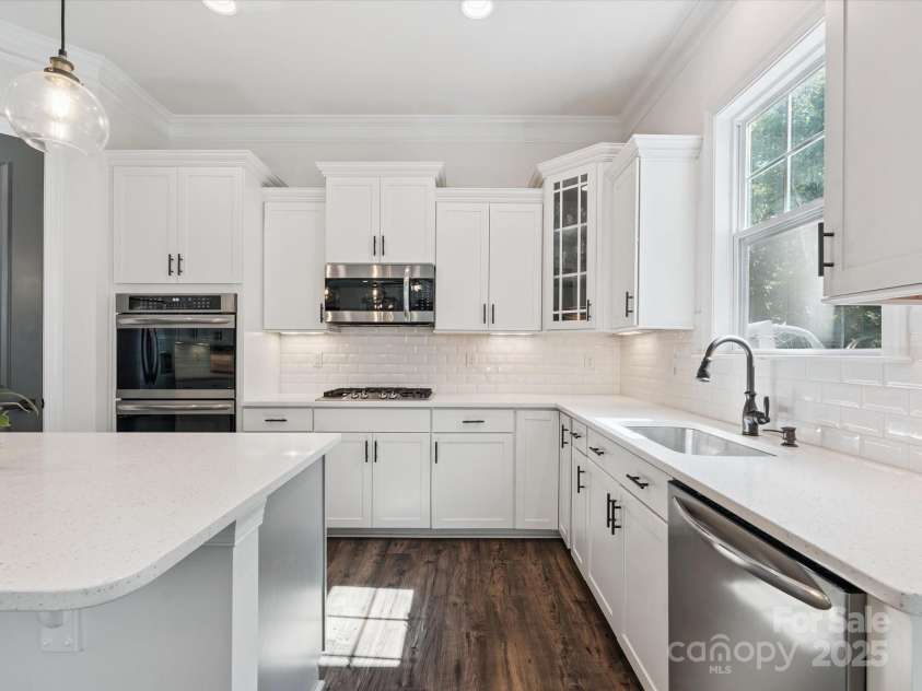 6005 Petersburg Drive, Waxhaw, NC 28173.  MLS# CAR4287220, YatesRealty ID 29669. 