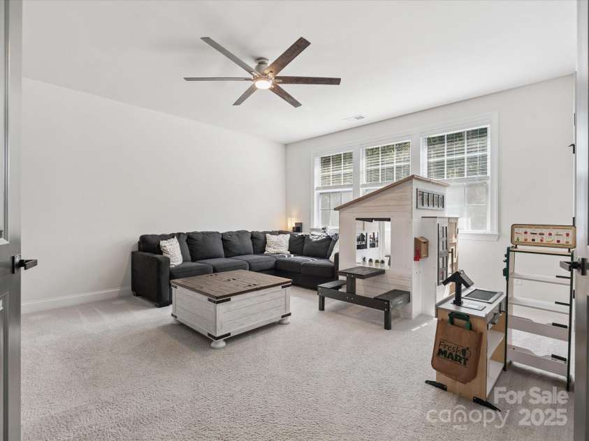 6005 Petersburg Drive, Waxhaw, NC 28173.  MLS# CAR4287220, YatesRealty ID 29669. 