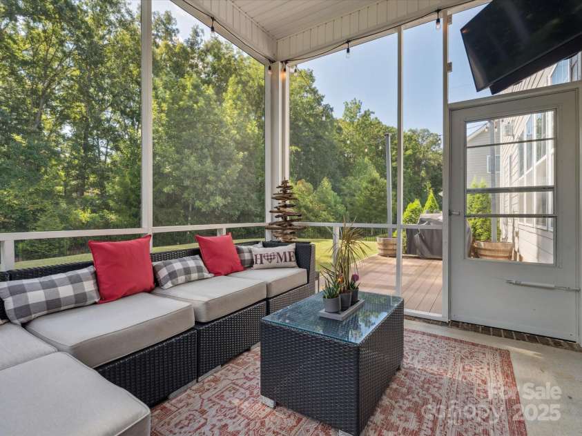 6005 Petersburg Drive, Waxhaw, NC 28173.  MLS# CAR4287220, YatesRealty ID 29669. 