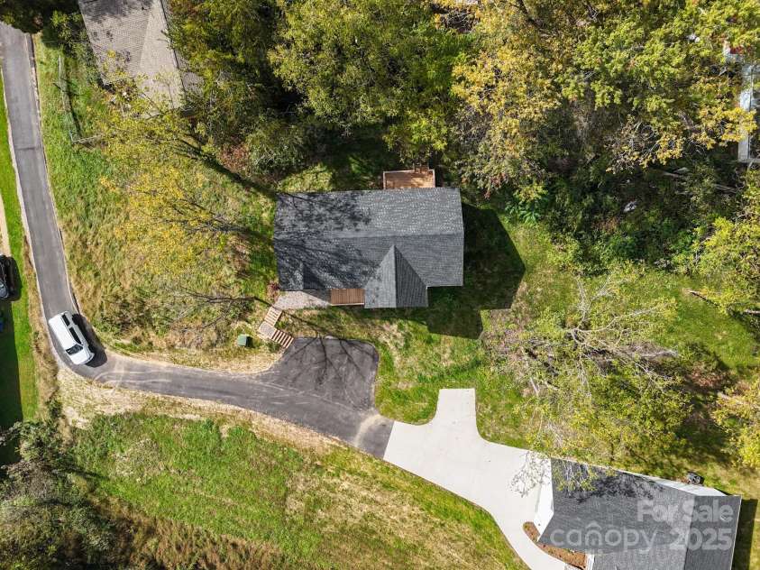 12 Holcombe Road, Candler, NC 28715.  MLS# CAR4245519, YatesRealty ID 2967. 