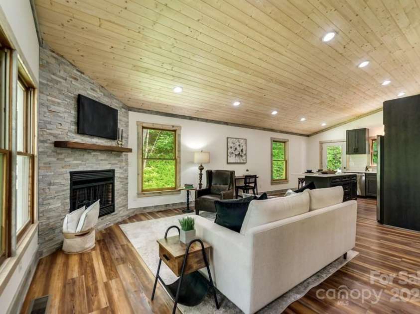 544 Stewart Road, Otto, NC 28763.  MLS# CAR4239282, YatesRealty ID 2967. 