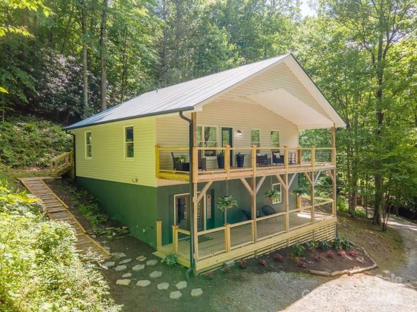 544 Stewart Road, Otto, NC 28763.  MLS# CAR4239282, YatesRealty ID 2967. 